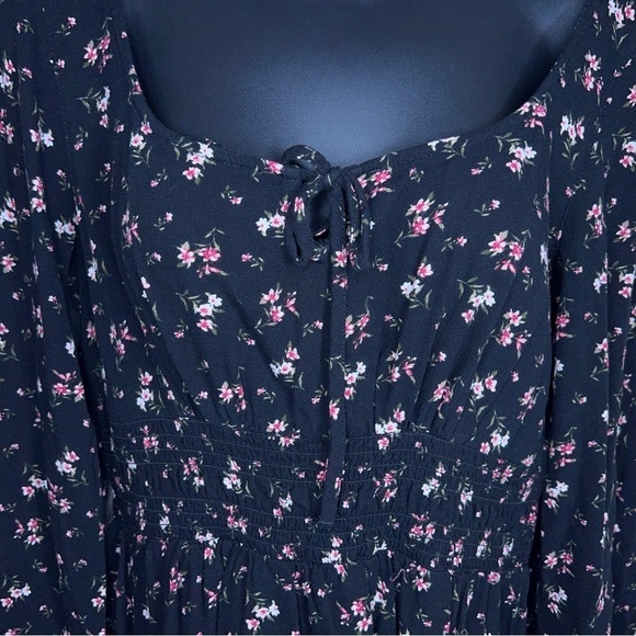 MEDIUM AMERICAN EAGLE BLACK PINK FLORAL  DRESS COTTAGE  LONG SLEEVE - Picture 3 of 12